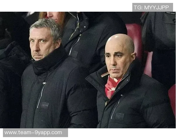 卡里克率队战胜曼城有望成为曼联新任主帅的最佳人选